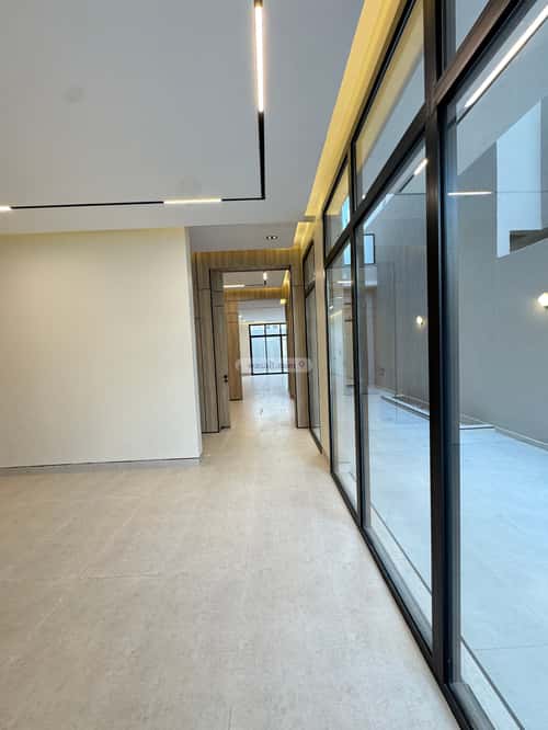 Villa 312 SQM with 1 Apartment Facing South Ar-Rimal, East Riyadh, Riyadh