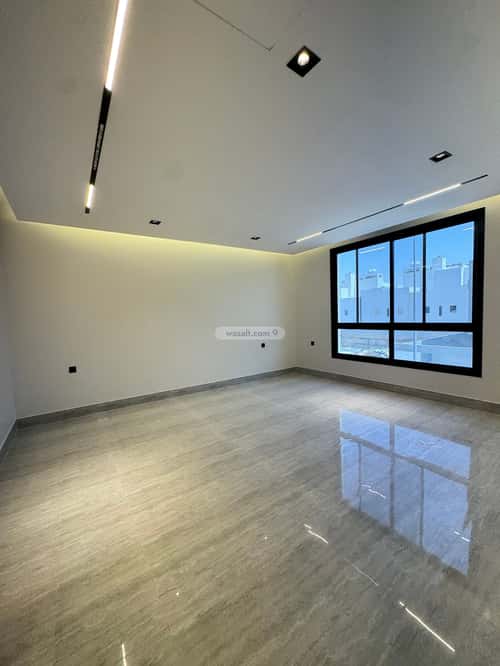 فيلا 210 متر مربع شرقية على شارع 15م العارض، شمال الرياض، الرياض