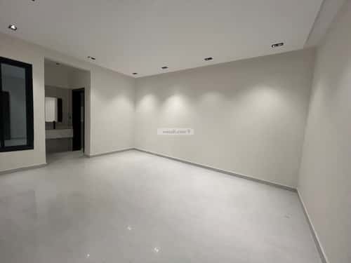 فيلا 210 متر مربع شرقية على شارع 15م العارض، شمال الرياض، الرياض