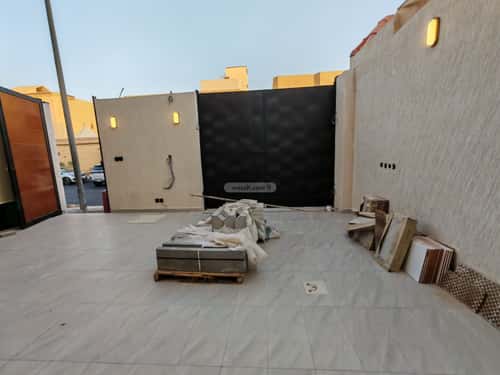 Floor 242.73 SQM with 4 Bedrooms Al-Muanisiyah, East Riyadh, Riyadh