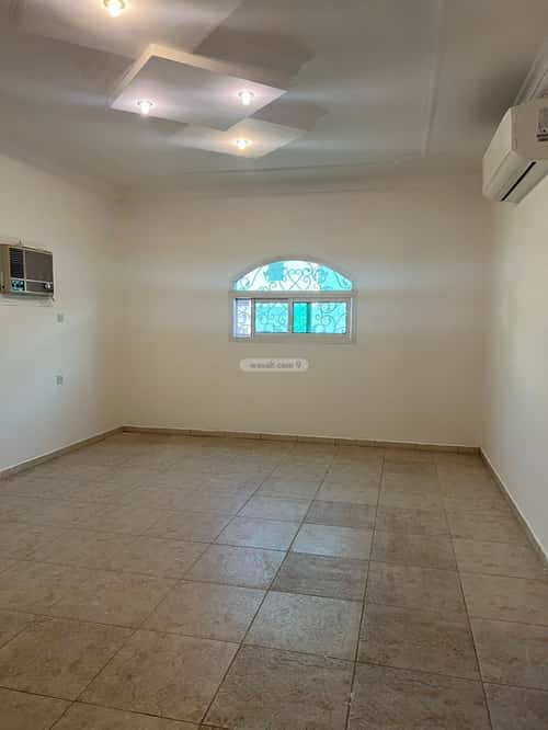 Villa 250 SQM Facing South with 8 Bedrooms As-Sahafa, North Riyadh, Riyadh
