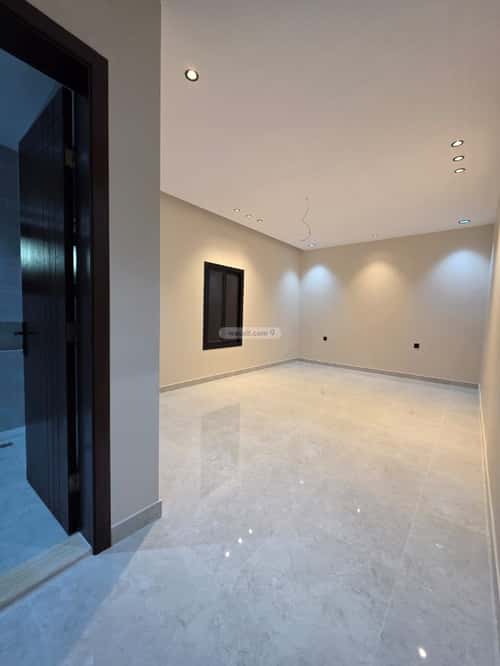 Villa 300 SQM Facing North on 20m Width Street Al Rahmanyah, East Jeddah, Jeddah