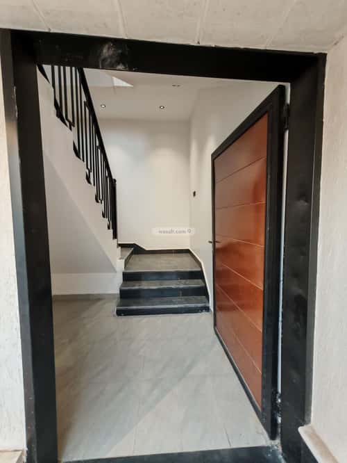 Floor 220.76 SQM with 4 Bedrooms Al-Muanisiyah, East Riyadh, Riyadh