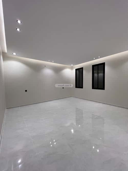 فيلا 314.98 متر مربع شرقية على شارع 30م السليمانية، الطائف