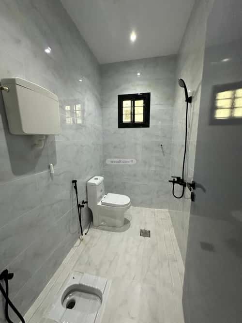 Floor 450 SQM with 6 Bedrooms Wadi Jaleel, Alttayif