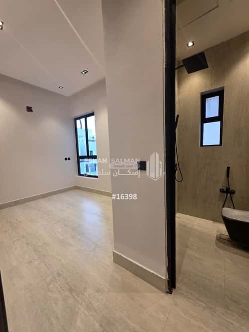 Villa 250 SQM Facing North on 20m Width Street Al Bayan, East Riyadh, Riyadh