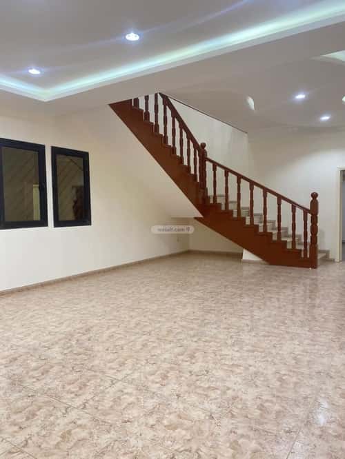 فيلا 345 متر مربع واجهة شمالية ب 7 غرف المصيف، شمال الرياض، الرياض