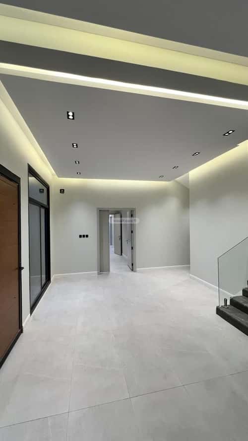 Villa 420.31 SQM Facing South on 20m Width Street Al-Mahdiyah, West Riyadh, Riyadh