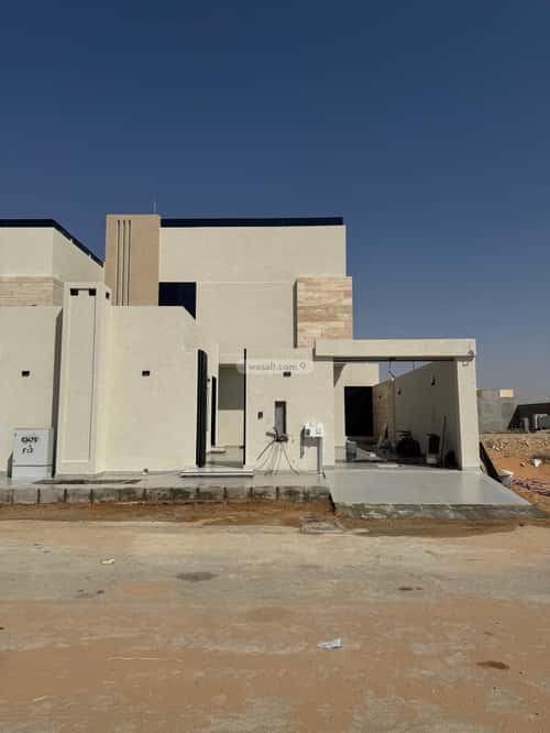 فيلا 293.25 متر مربع جنوبية على شارع 15م العونية، عنيزة