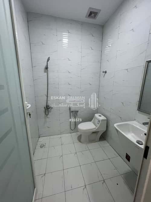 دور 220.16 متر مربع ب 5 غرف السلام، عنيزة