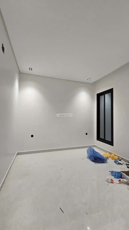 Floor with 3 Bedrooms Twaeeq, West Riyadh, Riyadh