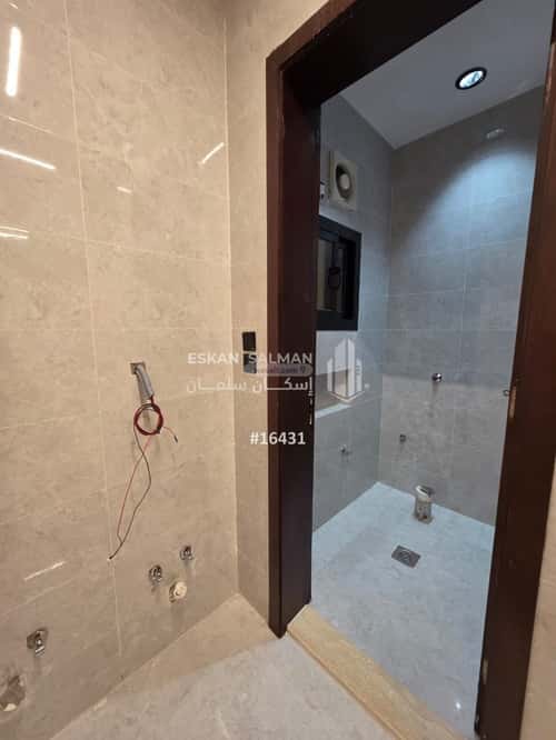 فيلا 300 متر مربع جنوبية على شارع 15م الرحمانية، شرق جدة، جدة