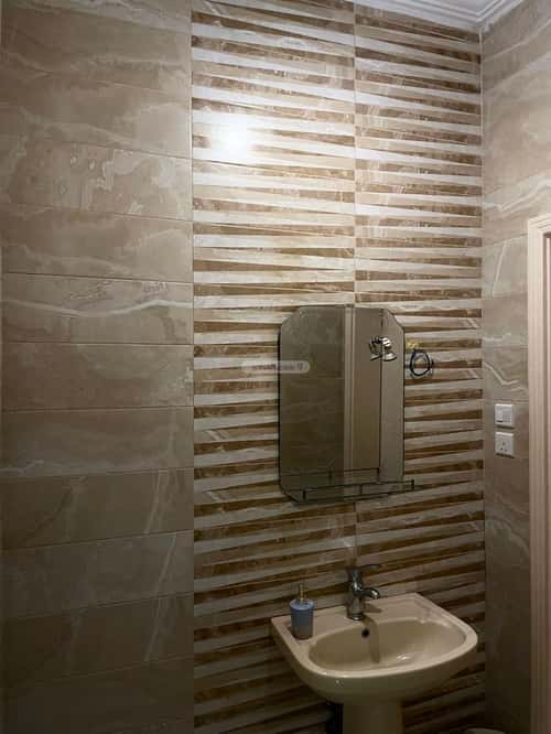 فيلا 500 متر مربع شمالية غربية على شارع 16م النور، شمال جدة، جدة