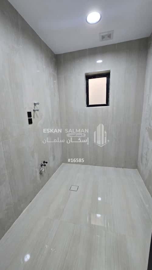 فيلا 240 متر مربع شرقية على شارع 15م الخزامى، الاحساء