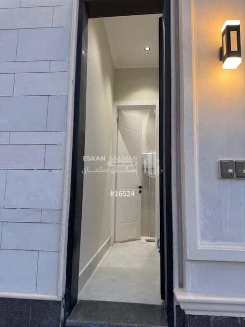 فيلا 375 متر مربع شرقية على شارع 25م الجنادرية، شرق الرياض، الرياض