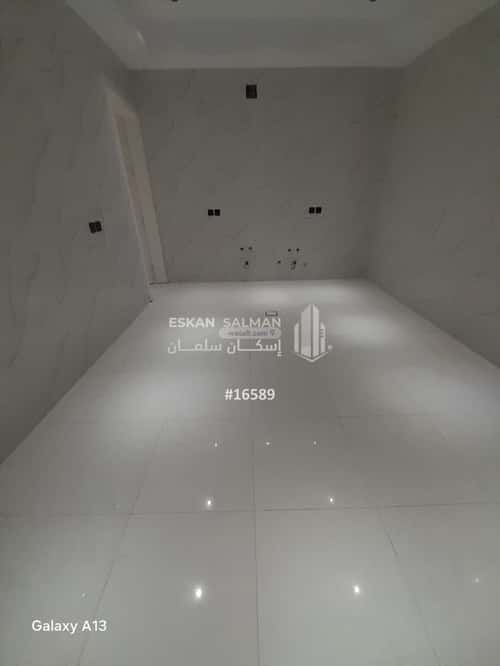 فيلا 312.5 متر مربع شمالية على شارع 20م الرمال، شرق الرياض، الرياض
