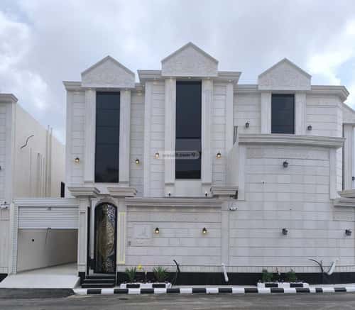 فيلا 318.79 متر مربع شرقية على شارع 15م الواسط، الطائف