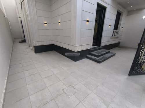 فيلا 318.79 متر مربع شرقية على شارع 15م الواسط، الطائف