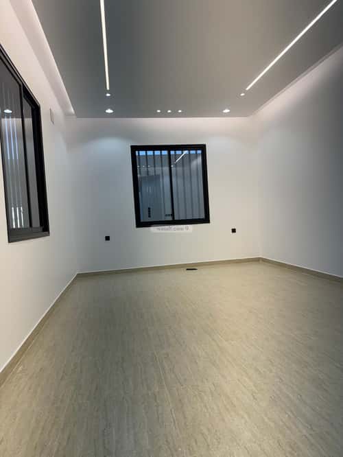 شقة ب 5 غرف المعلاة، أحد رفيدة