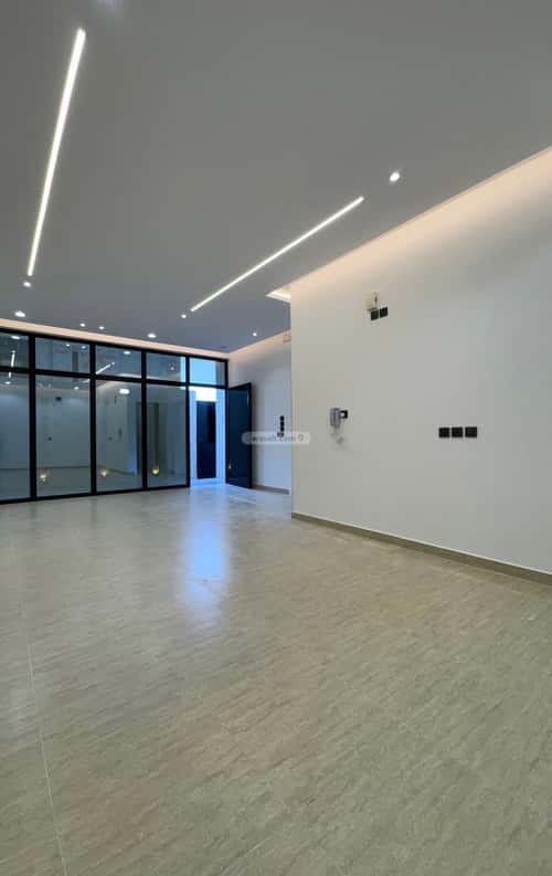 شقة ب 5 غرف المعلاة، أحد رفيدة