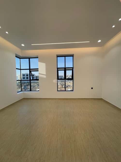 شقة ب 5 غرف المعلاة، أحد رفيدة