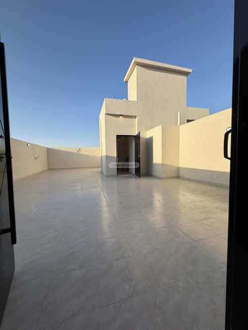 شقة ب 5 غرف المعلاة، أحد رفيدة