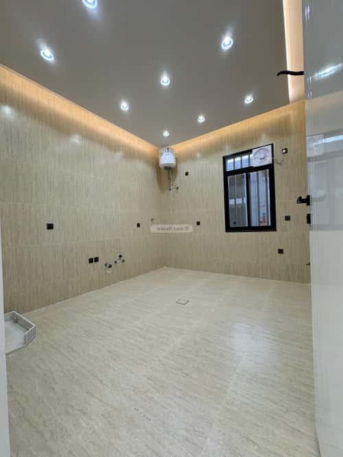 شقة ب 5 غرف المعلاة، أحد رفيدة