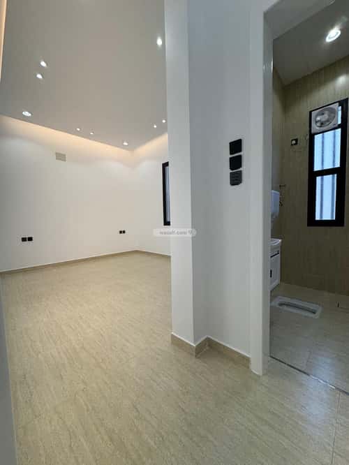 شقة ب 5 غرف المعلاة، أحد رفيدة