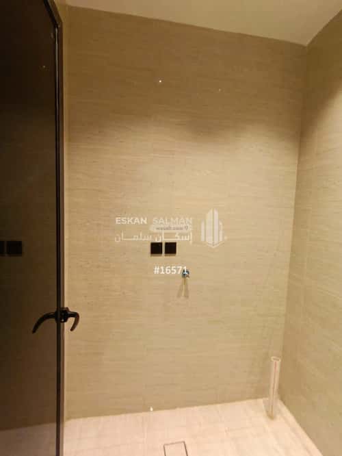 Apartment with 6 Bedrooms Central District, Damad