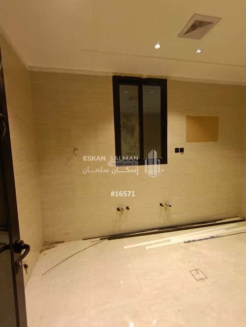 شقة ب 6 غرف المنطقة المركزية، ضمد