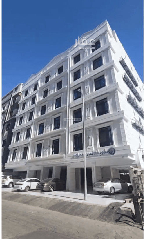 Apartment with 5 Bedrooms Al Nuzha, North Jeddah, Jeddah