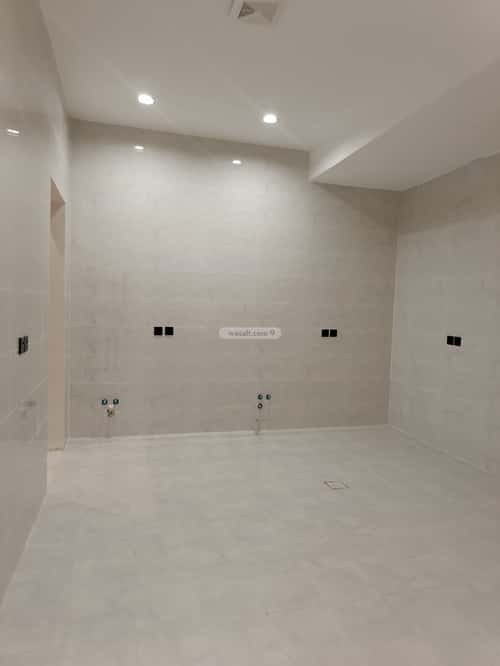 Floor 216.29 SQM with 8 Bedrooms Al-Janadriyah, East Riyadh, Riyadh