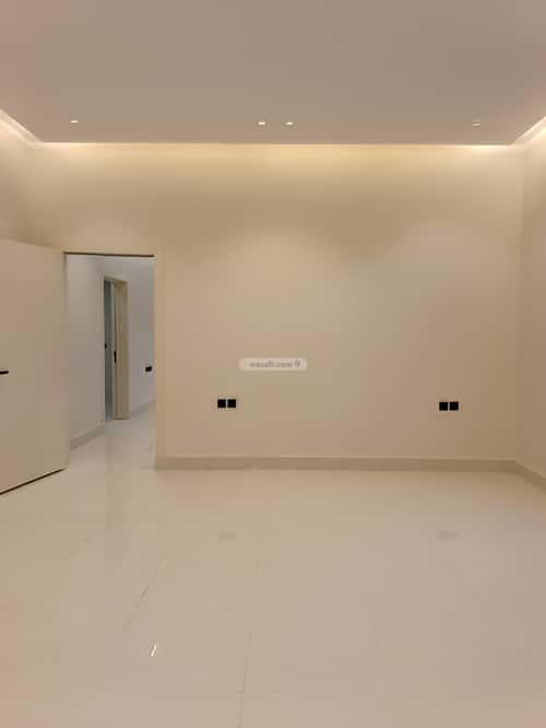 Floor 216.29 SQM with 8 Bedrooms Al-Janadriyah, East Riyadh, Riyadh