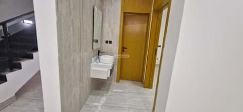 فيلا 252.52 متر مربع شرقية على شارع 15م طويق، غرب الرياض، الرياض