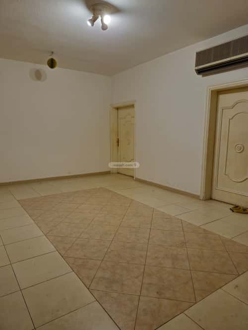 Villa 690 SQM Facing North on 30m Width Street Al Basateen, North Jeddah, Jeddah