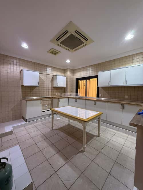 Villa 443.66 SQM Facing South with 8 Bedrooms Obhur Al Janoubeyyah, North Jeddah, Jeddah