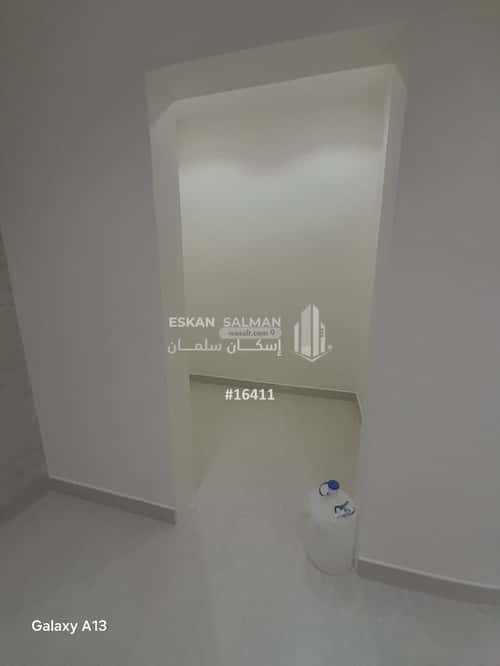 Villa 300 SQM Facing South on 18m Width Street Ar-Rimal, East Riyadh, Riyadh