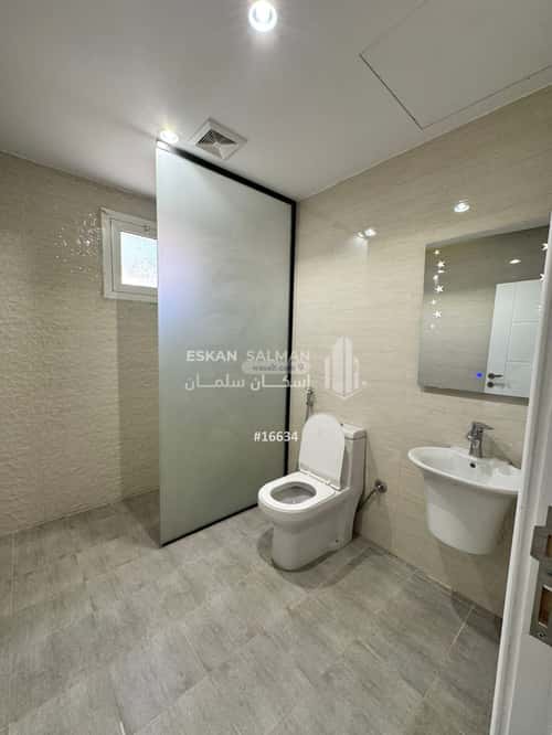 Floor 215 SQM with 5 Bedrooms Al-Jisah, Madinah