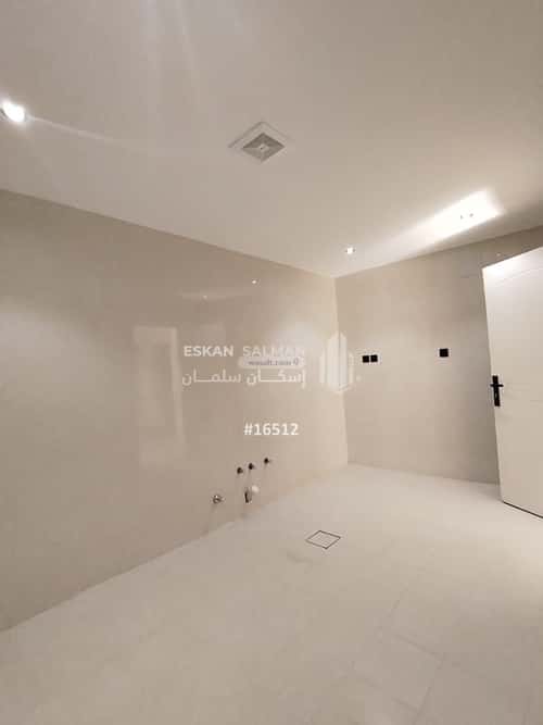 Villa 302 SQM facing South on 8m width street الواسط، أحد المسارحة