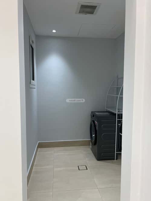 Apartment with 4 Bedrooms Al-Malqa, North Riyadh, Riyadh