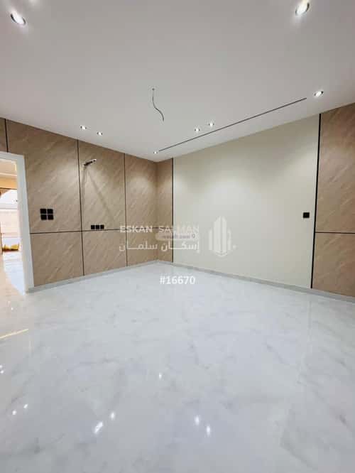 Villa 355.64 SQM Facing North on 15m Width Street Rayyadh, Alttayif