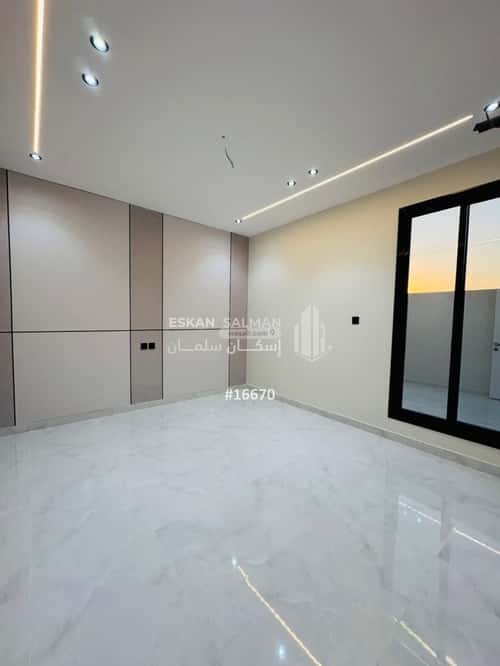 Villa 355 SQM facing North on 15m width street ريحه، الطائف
