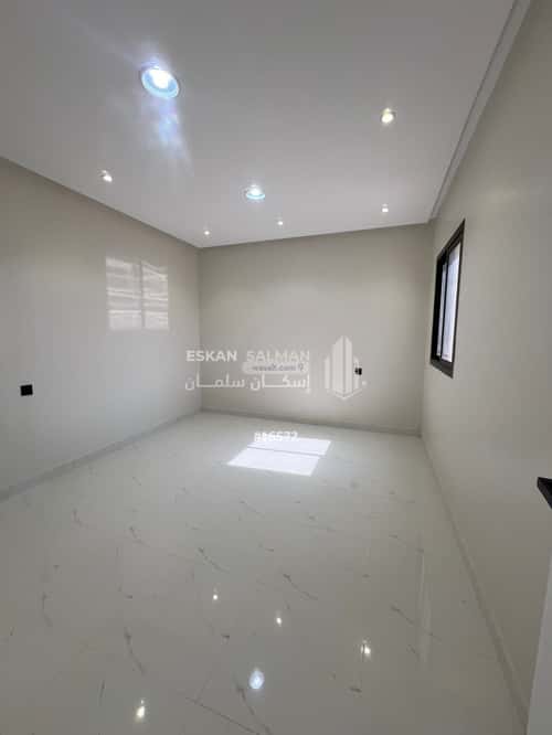 فيلا 255.02 متر مربع شمالية غربية على شارع 10م السلام، عنيزة