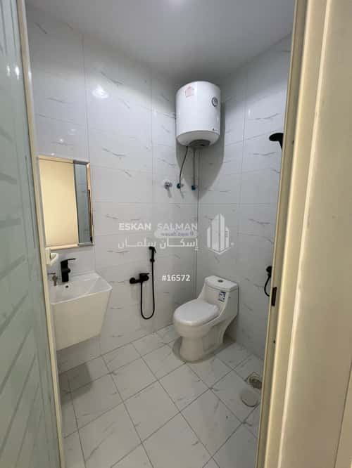 فيلا 255.02 متر مربع شمالية غربية على شارع 10م السلام، عنيزة