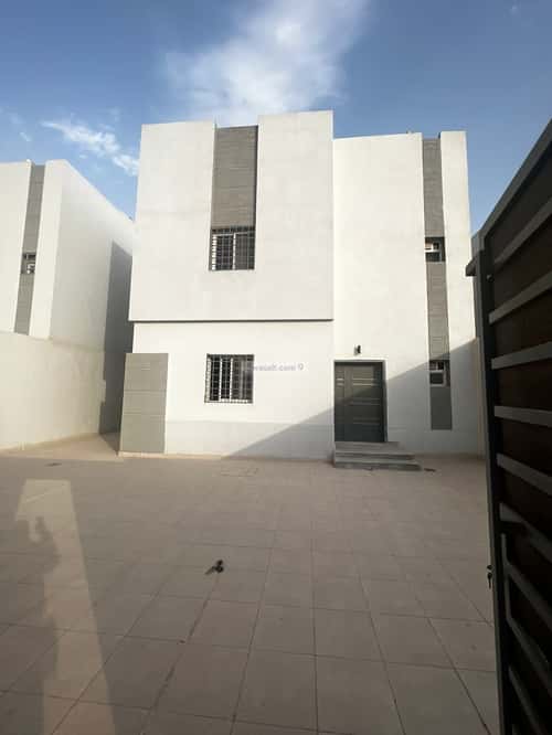 فيلا 300 متر مربع واجهة شمالية ب 4 غرف الجنادرية، شرق الرياض، الرياض