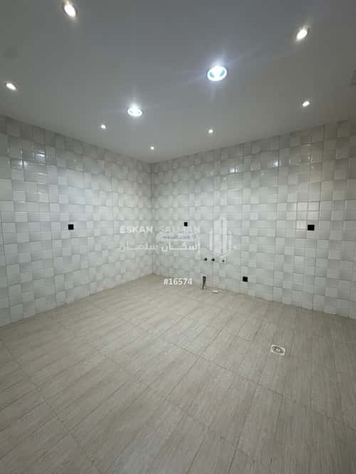 فيلا 230.42 متر مربع شرقية على شارع 15م السلام، عنيزة