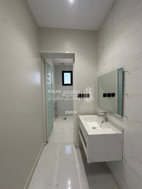 فيلا 230.42 متر مربع شرقية على شارع 15م السلام، عنيزة