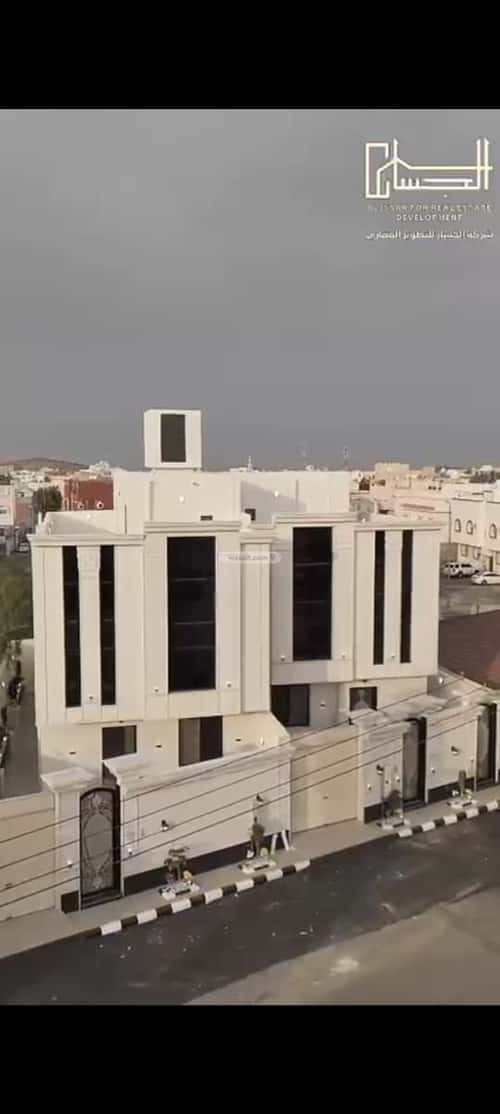 فيلا 311.71 متر مربع شمالية شرقية على شارع 15م الرحاب، الطائف