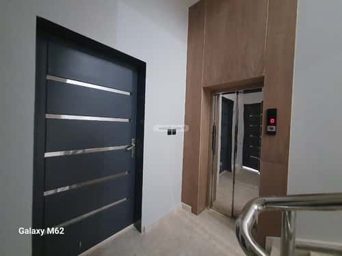 Floor 164.88 SQM with 5 Bedrooms West Al-Oraija, West Riyadh, Riyadh