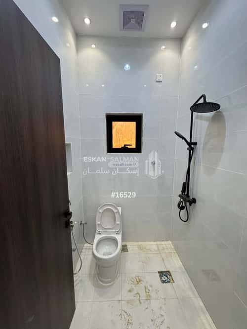 Apartment with 6 Bedrooms Al Nuzha, Samith